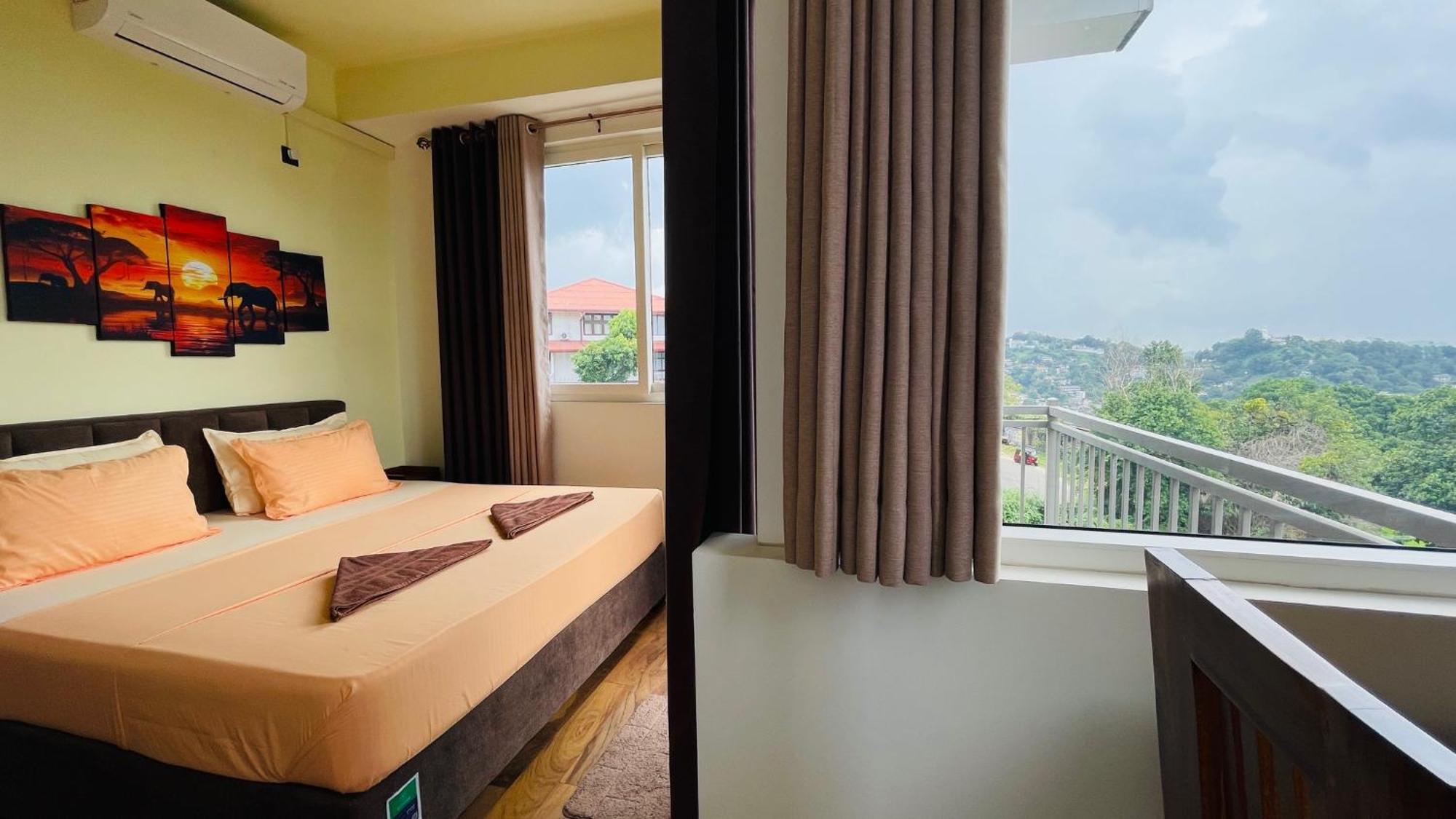 Sun Dove Suite Kandy Exterior photo