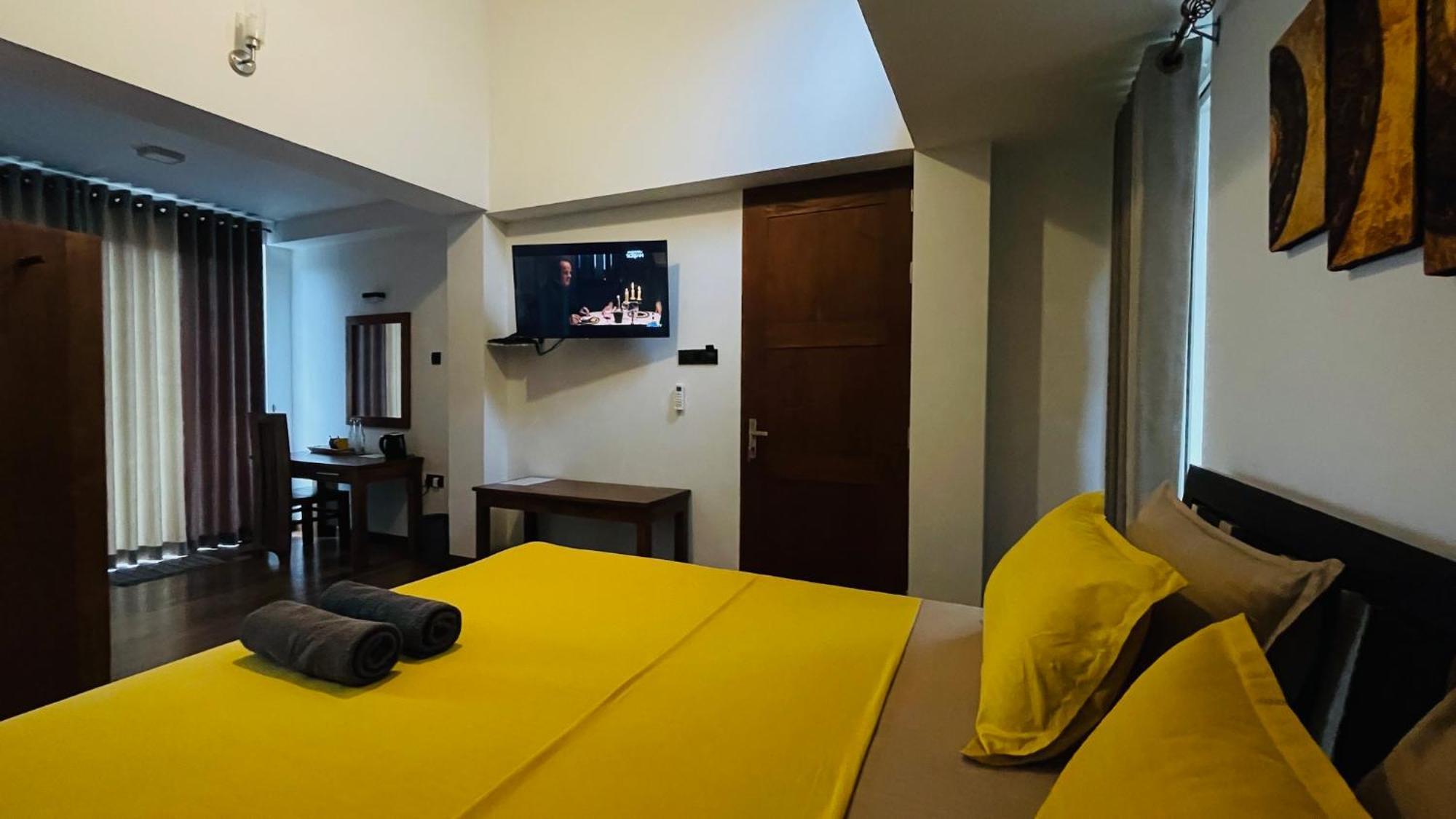 Sun Dove Suite Kandy Exterior photo